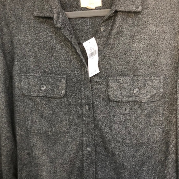NWT American Eagle Gray Button Down Shirt - Picture 4 of 6